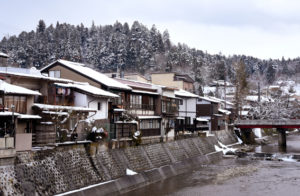 Japanin Alpeilla sijaitseva Hida Takayama on suosittu turistikohde, jonka vanhakaupunki on 1600-luvulta.