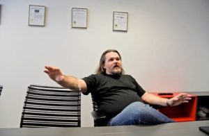 RF Elementsin Juraj Taptic haluaa yrityksensä ja sen työntekijöiden sitoutuvan toisiinsa.